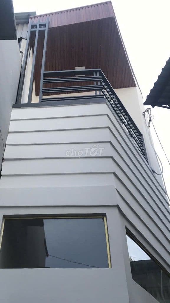 Nhà đẹp 2 mặt hẻm Trần Hưng Đạo, đối diện BV Sùng Chính