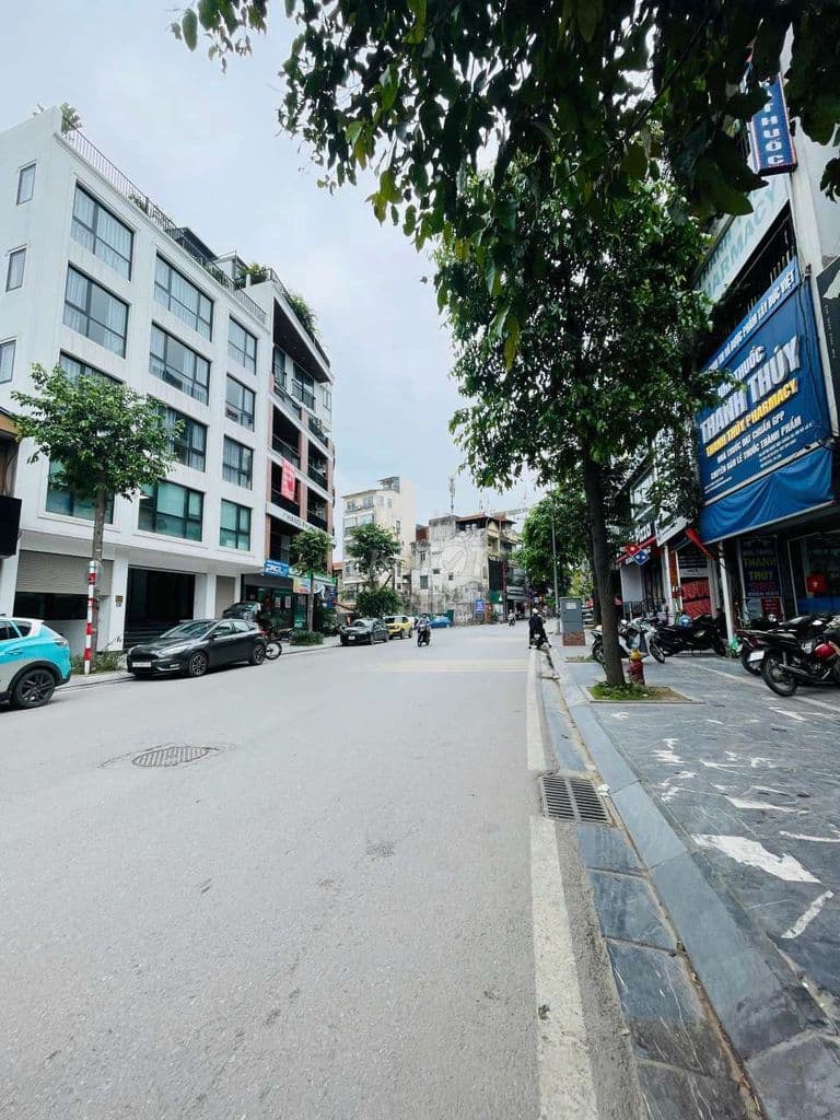 Tôi cần bán nhà 5tầng, mặt phố Xuân Diệu Tây Hồ. - Ảnh 2