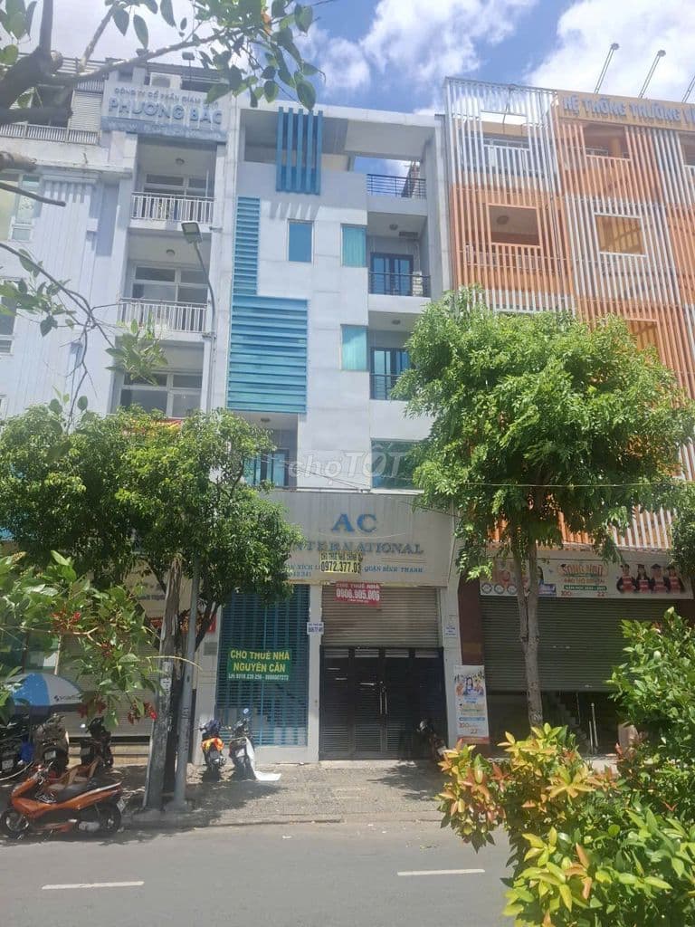 Bán siêu phẩm mặt tiền Phan Xích Long – hầm 5 tầng thang máy