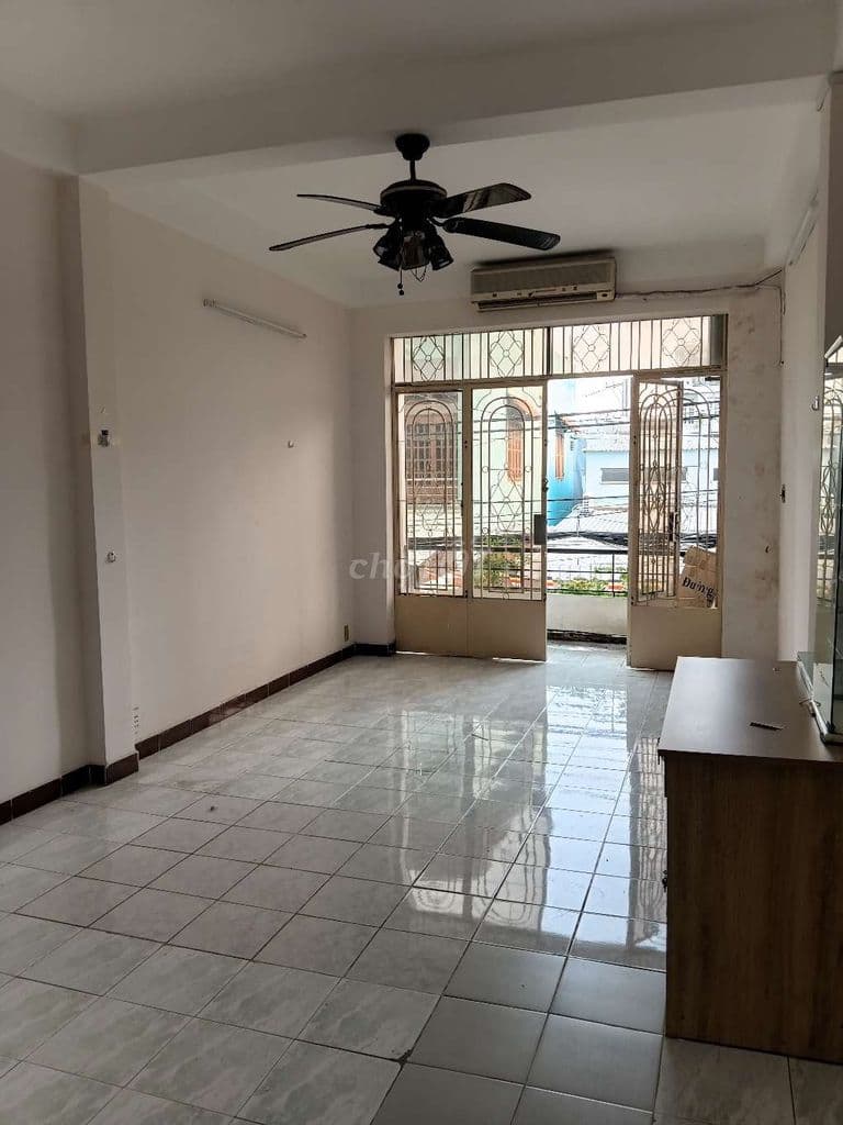 lý thường kiệt đường 10m 4 x10 3 lầu gần BV thống nhất gần cx bắc hải - Ảnh 3