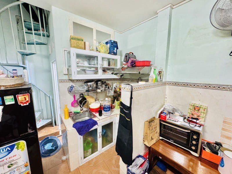 Bán nhà hẻm xe tải thông Huỳnh Tịnh Của, Quận 3 – 18m2, chỉ 2 tỷ hơn - Ảnh 3