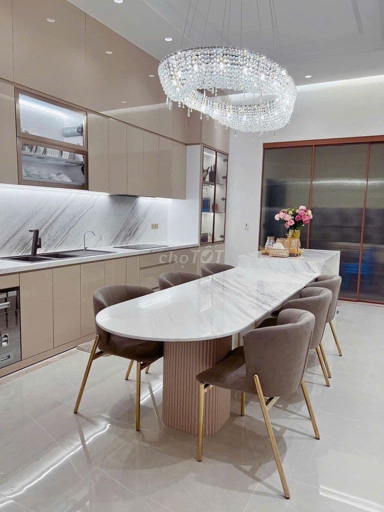 bán nhà mặt tiền đường số 37, 4 lầu giá 14 tỷ, dt 4x22,5m, sổ hồng - Ảnh 2