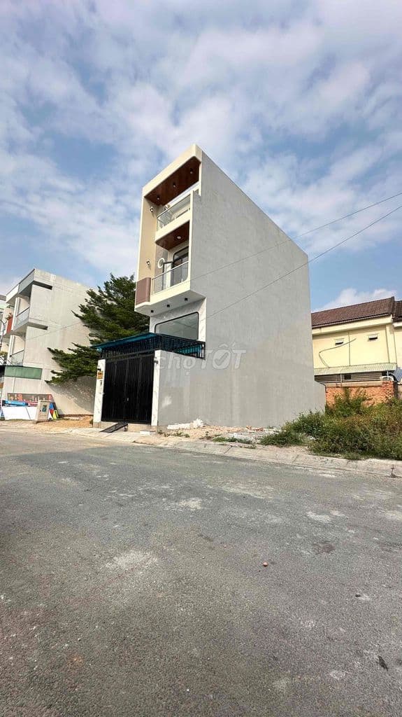 Bình chiểu Tp HCM - KDC 271 - DT 65m2 { 4 x 16m } - Giá 3.750 Tỷ - Ảnh 3