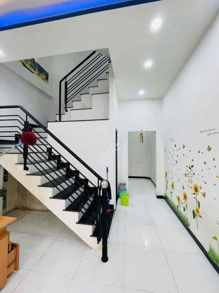 Nhà 3 tầng Long Trường, Quận 9 hẻm 6m thông 4 phòng ngủ chỉ 4,25 tỷ - Ảnh 3