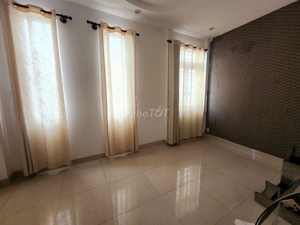 Nhà Ngang 5 dài 10 3 lầu Phường 2 Quận 8 Giá 6 tỷ 380 - Ảnh 2