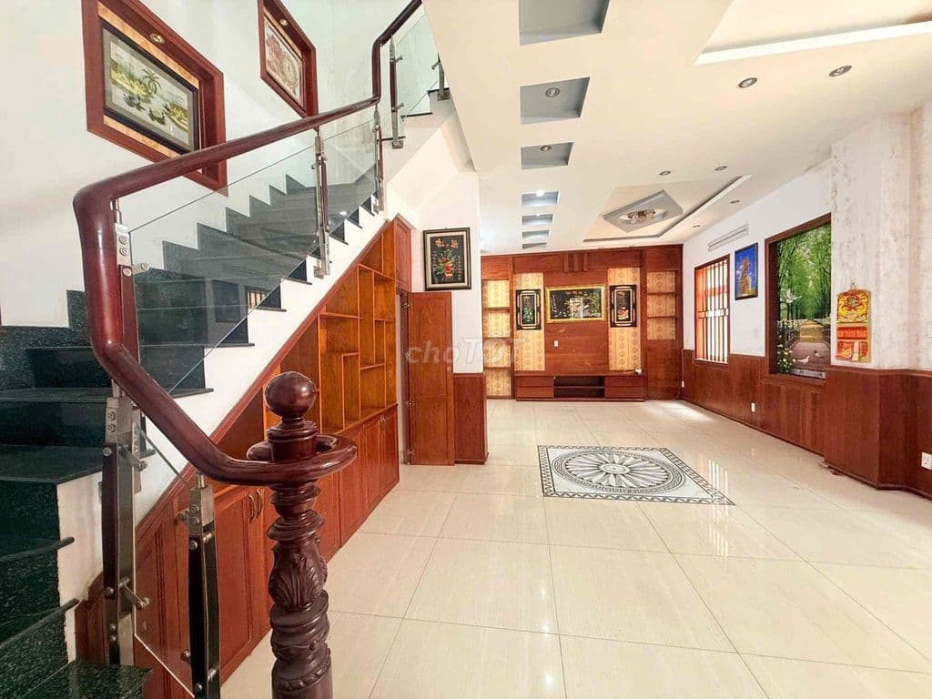 Bán thự KDC Khang Điền, DT: 200m2 giá chỉ 20 Tỷ TL