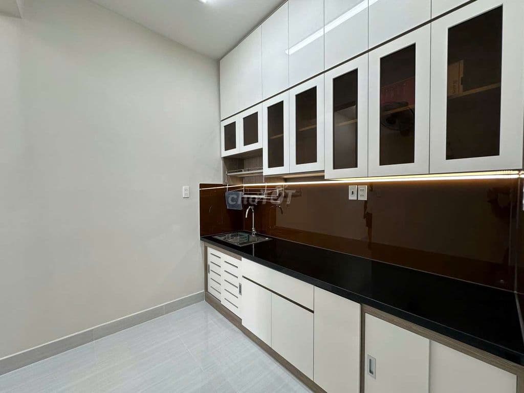 bán chung cư 312 lạc long quân, 2pn 2wc mới