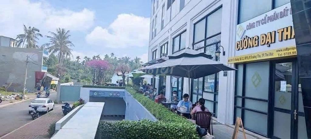 Bán căn góc 2PN 2WC Cc metro park sổ sẵn 2tỷ8