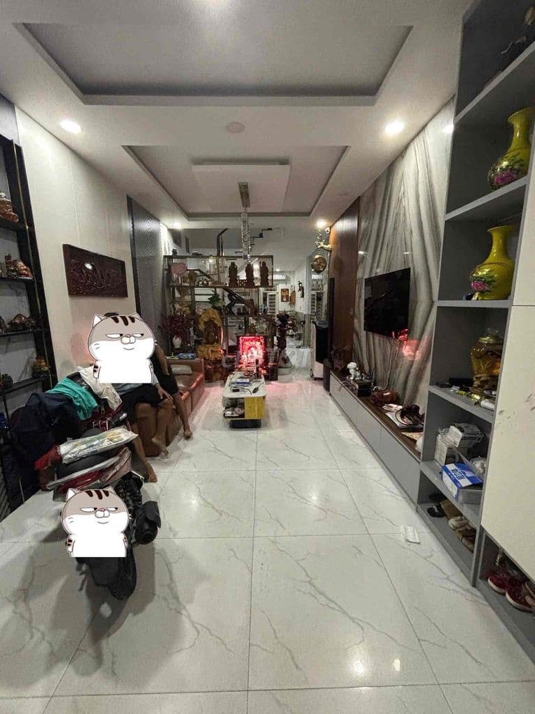Nhà 3 Tầng mặt tiền hẻm đường Tạ Quang Bửu P6 Q8
