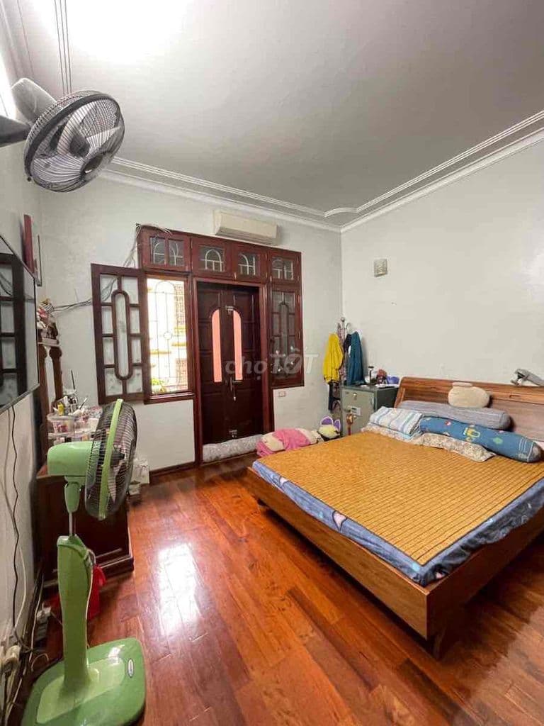 Gấp! Vũ Tông Phan, ngõ nông, nhà dân xây, không QH, sổ CC, DT 35m2*5T - Ảnh 3