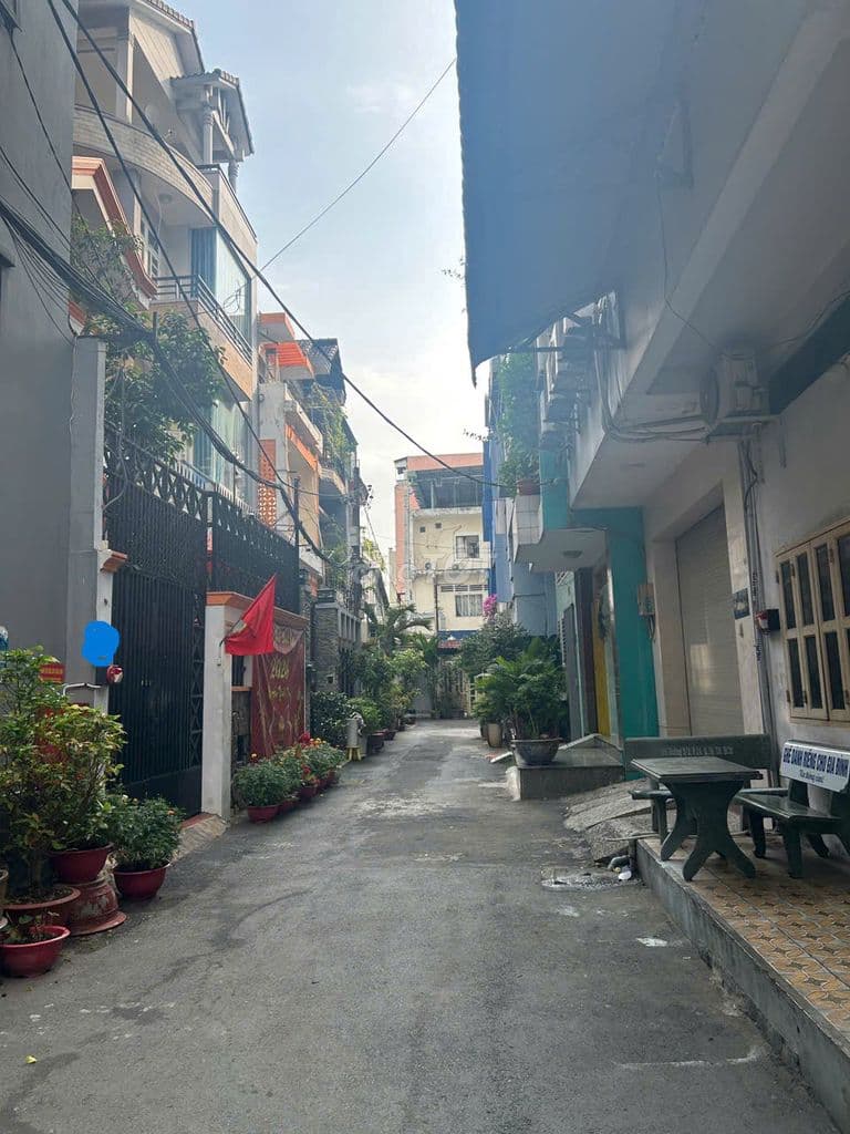 Biệt thự nhà phố 200m2 trung tâm đường 3/2 P. Diên Hồng,4 lầu, 37.8 tỷ