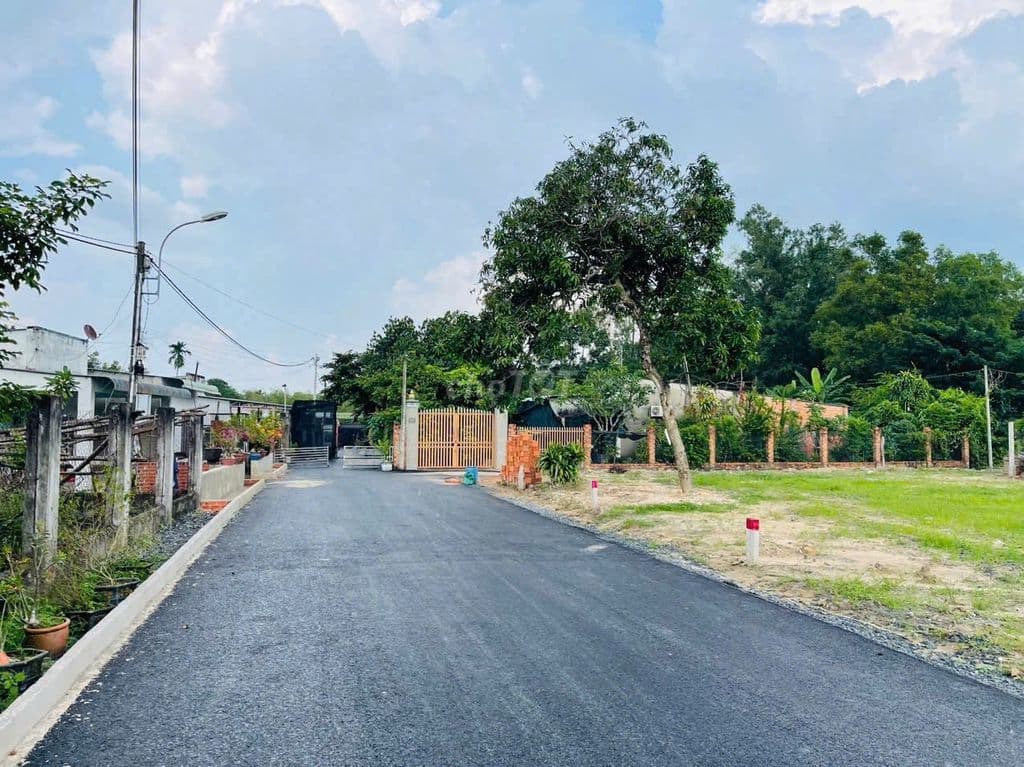 200m2 đất thổ cư trung tâm củ chỉ giá 1tỷ650 cần bay gấp - Ảnh 3