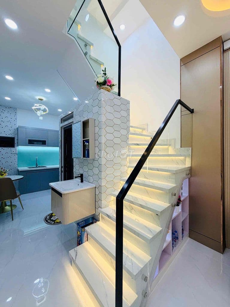 BÁN NHÀ NHỈNH 4 TỶ HẺM XE HƠI - GẦN EMART PHAN HUY ÍCH GÒ VẤP - Ảnh 2