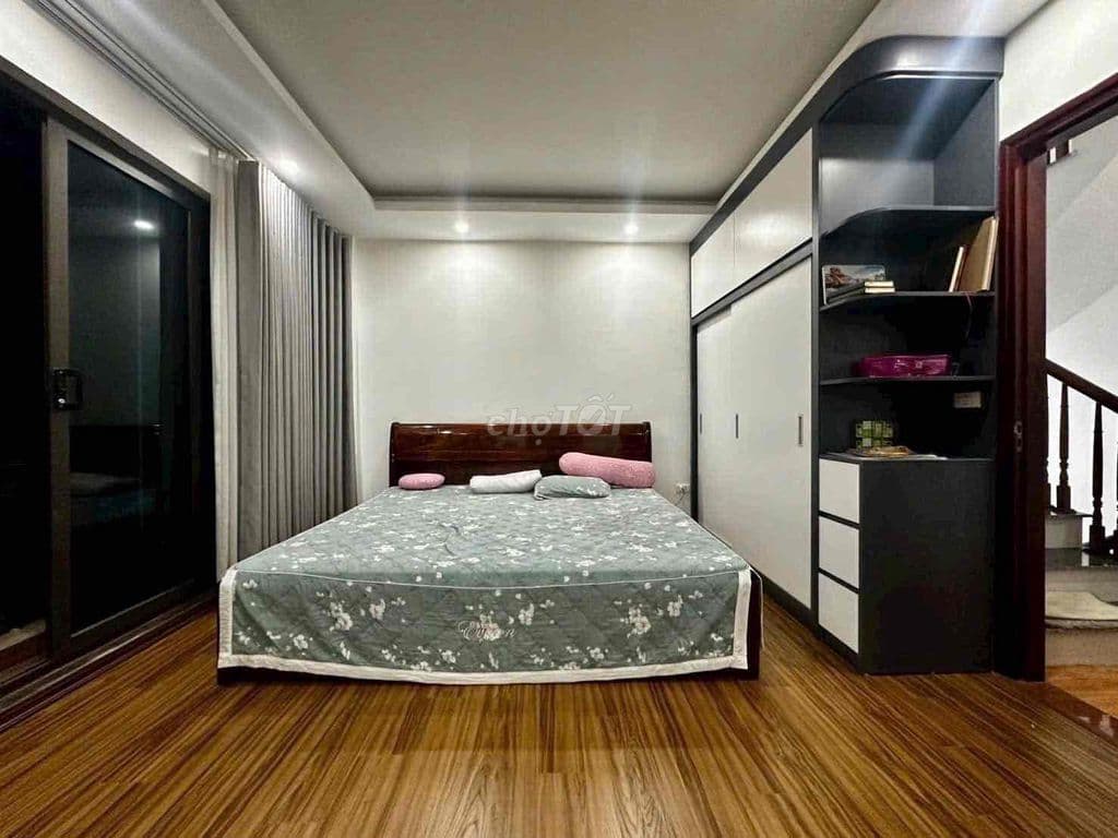 Bán nhà Vương Thừa Vũ - Khu phân lô - gần Trường Chinh - Dt 42m2*5T - Ảnh 2