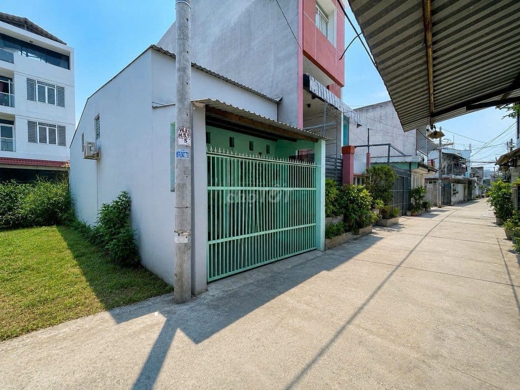 Bán đất 8x18m, Lê Văn Lương, Phước Kiển, HXH, giá 4.7 tỷ