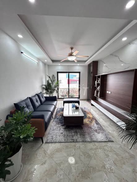 bán nhà 48m2 Thạch Bàn thang máy nội thất sang trọng