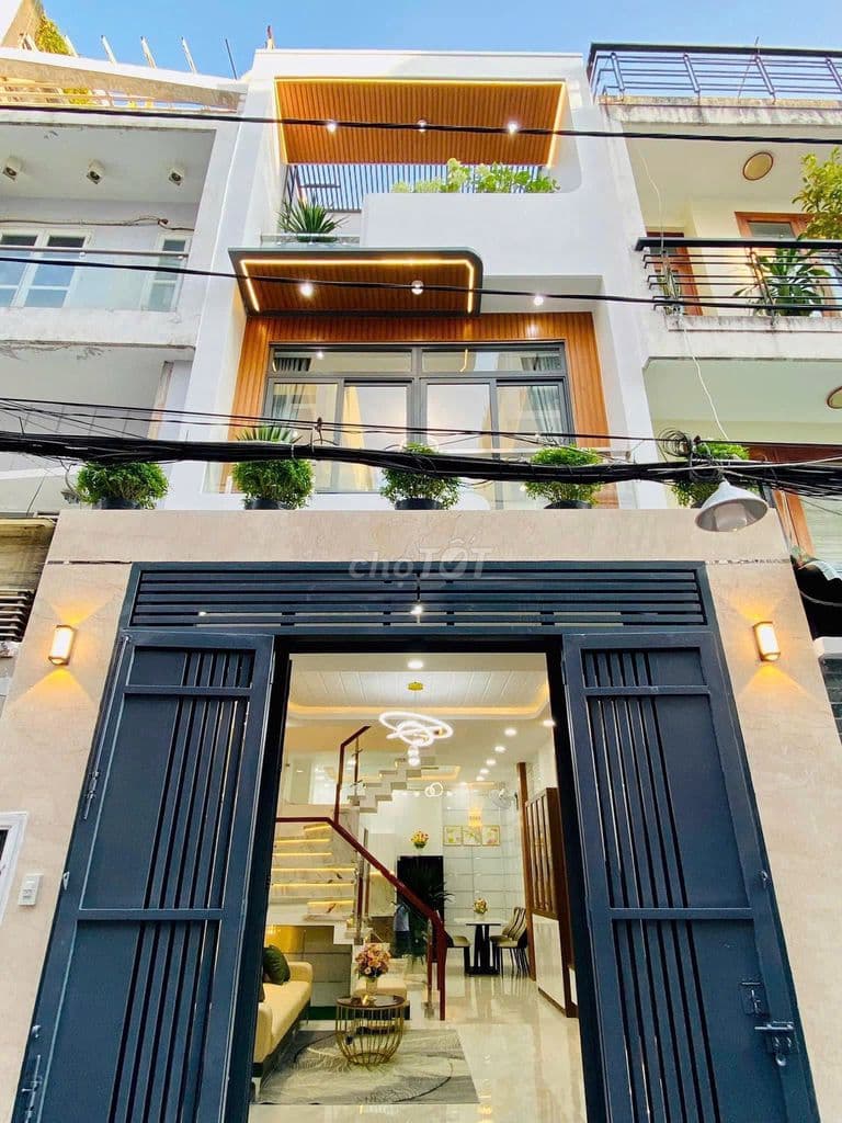 Bán nhà 42,5m2 Lê Quang Định,Bình Thạnh.Gần chợ Bà Chiểu. Hẻm 6m.