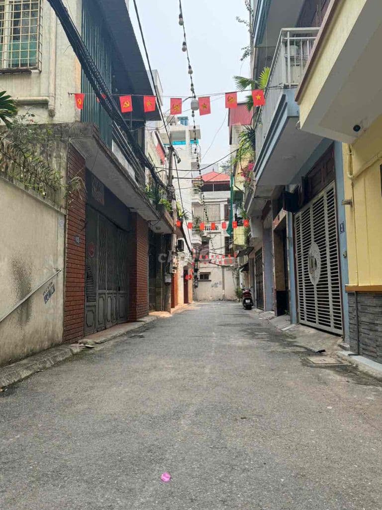 Tôi bán nhà 5 tầng thang máy, 5 ngủ, 2 khách phố Nguyễn Sơn - Ảnh 2