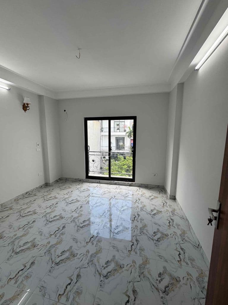 BÁN NHÀ CHÚC SƠN, CHƯƠNG MỸ 🏠 - 63M2 SÂN CỔNG Ô TÔ ĐỖ - Ảnh 3