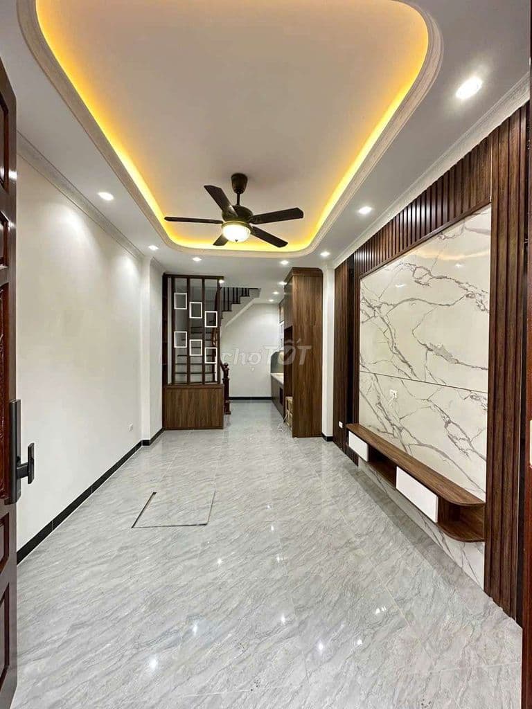nhà liên mạc ô tô đỗ gần - Ảnh 2