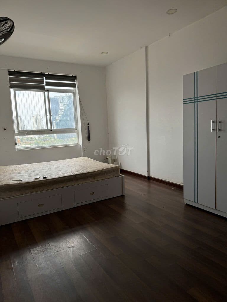 Căn hộ 2PN 2 WC Diện tích 93,6m2 tại Chung cư Ngọc Lan, chính chủ. - Ảnh 3