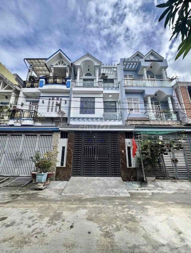 🍎NHÀ 5 X 18m-3 Tấm Sân Thượng-KDC Gần Chợ Bà Điểm