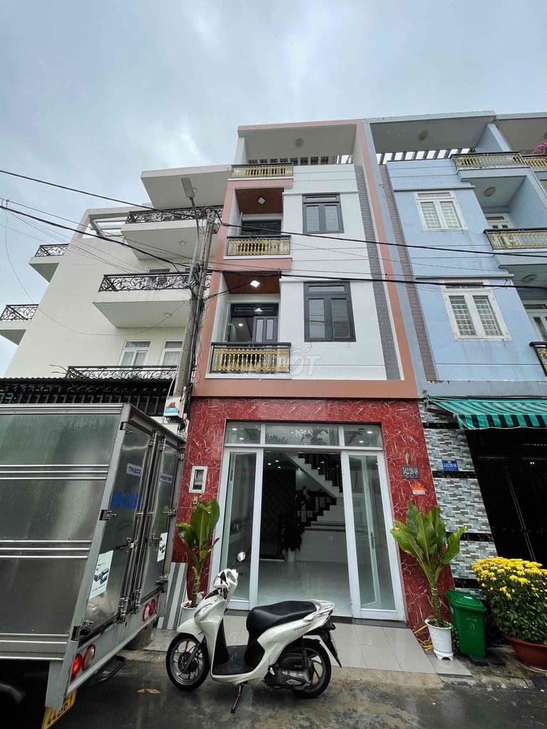 Nhà Phố 4,5m x 12m. 1/ Nguyễn Ảnh Thủ. Khu nhà lầu VIP. Hẻm 8m thông