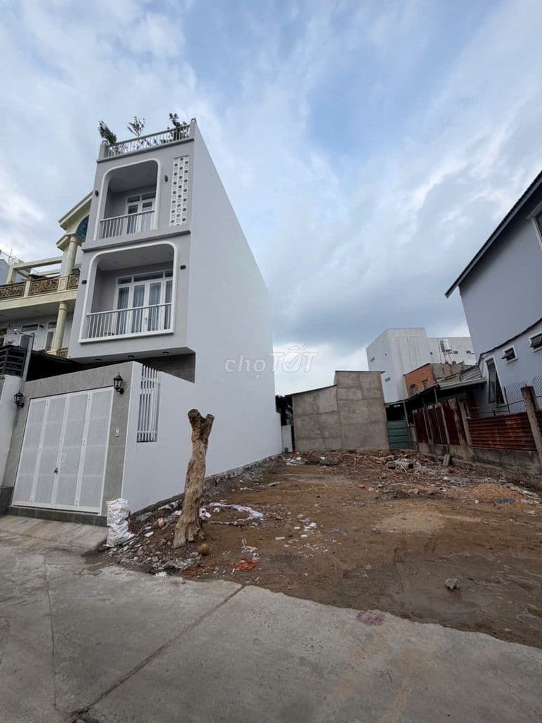 Bán Đất Hẻm Oto Cách MT TL10 300m