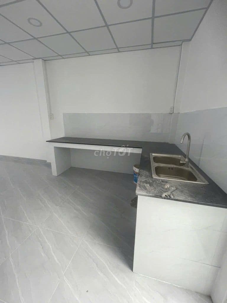 Nhỉnh 60tr/m có nhà 2 tầng,4x18 sát bên Lotte Mart Gò Vấp