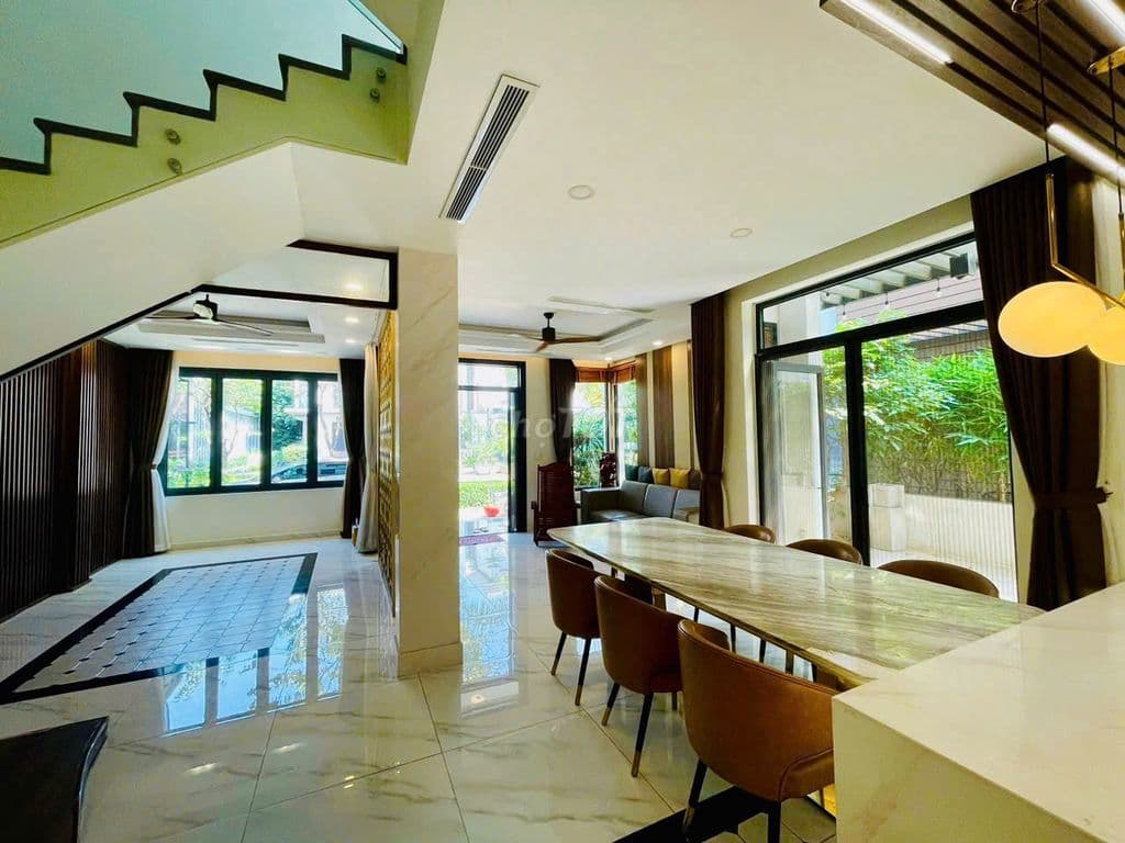 Bán gấp Biệt thự song lập Lucasta 203m2,có nội thất,hướng mát, sổ hồng - Ảnh 3