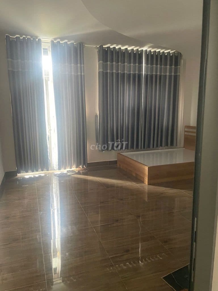 Bán nhà 2 mặt tiền 1T/4 lầu 5x22m đường chợ 339 và đường 297