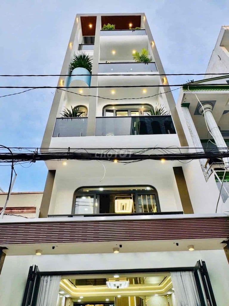 🏡5 Tầng - Ngay Ngã 4 Bốn Xã - DT 4 x 15m - Giá 7,2 Tỷ - Hẻm Thông OTO