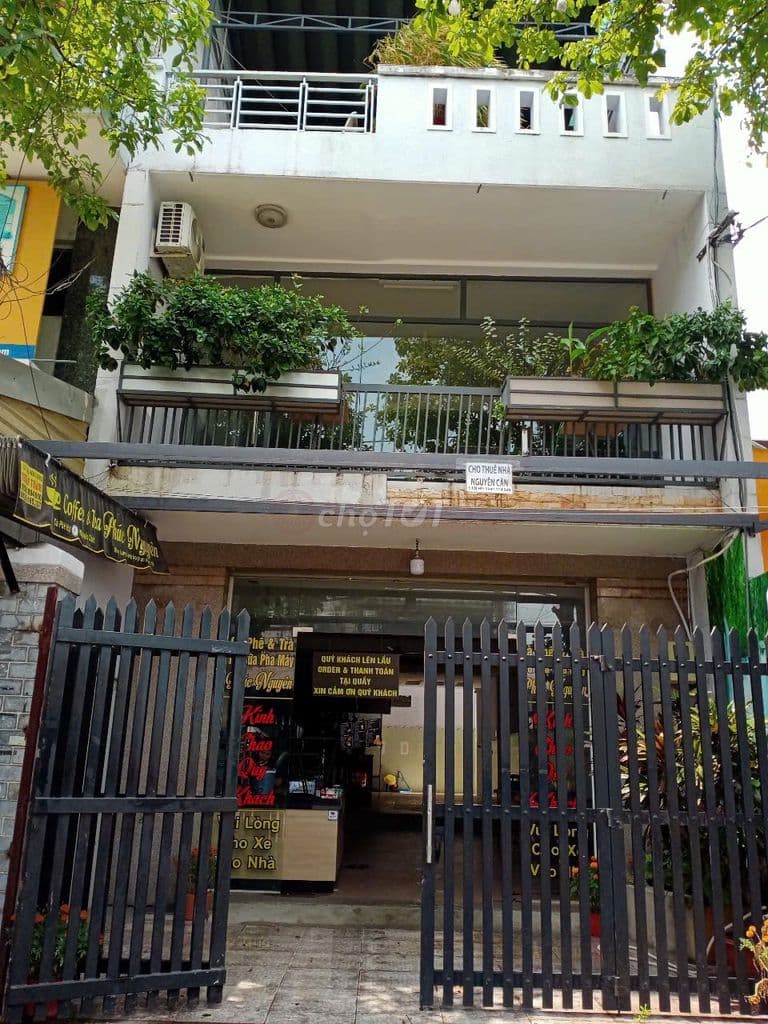 Nhà ở tại Trương Phước Phan, Bình Trị Đông, TP.HCM với diện tích 153m²