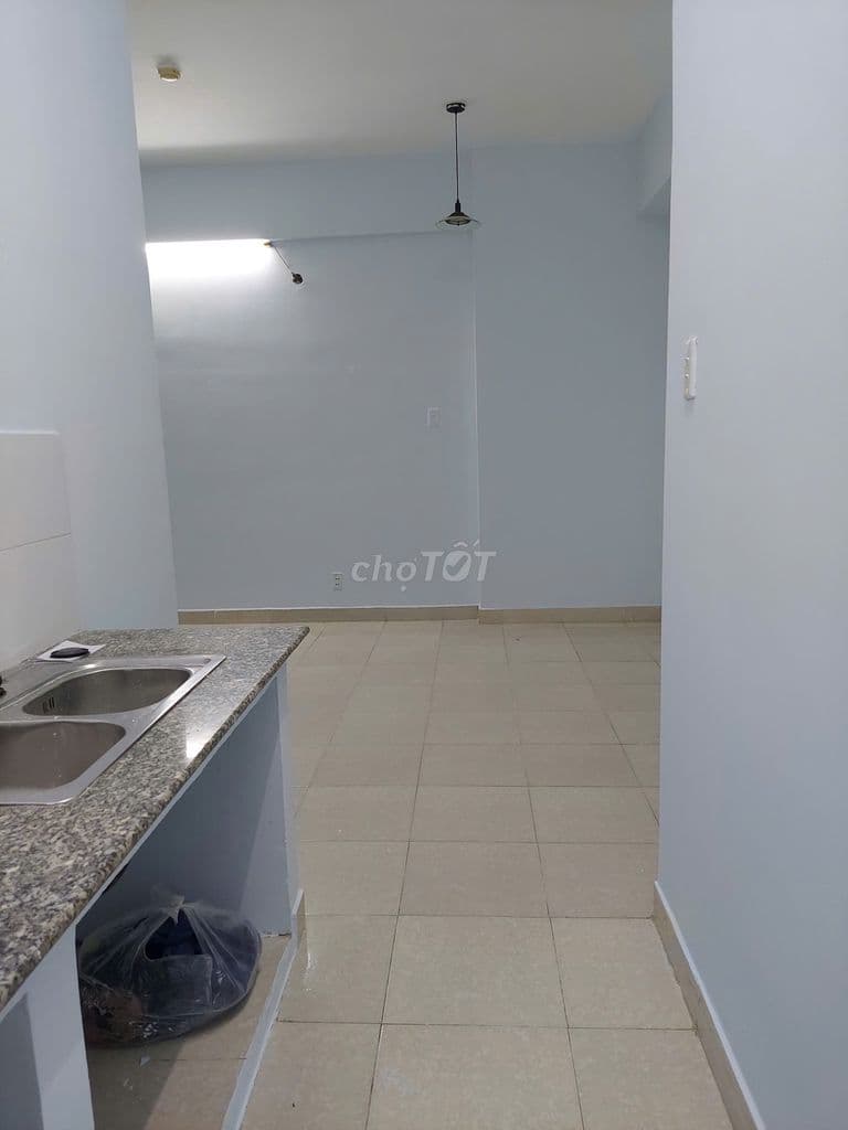 Cấn bán gấp căn hộ HQC Plaza 62m2 2PN,1ty2, hướng ĐN, cách Q1 chỉ 20p - Ảnh 3