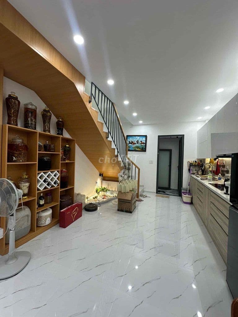 càn bán căn nhà 3 tầng đường Bưng Ông Thoàn giá chỉ 6ty1 - Ảnh 3
