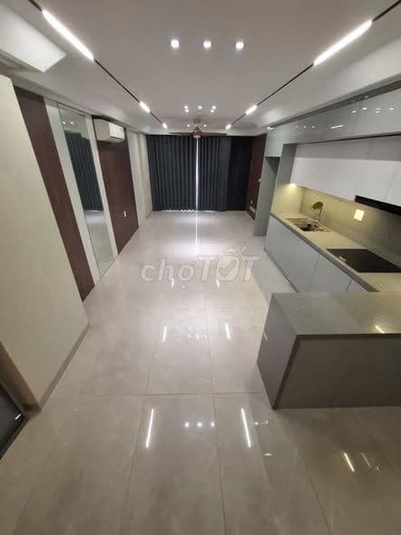 bán nhà Bồ Đề Long Biên thang máy ô tô vào nhà