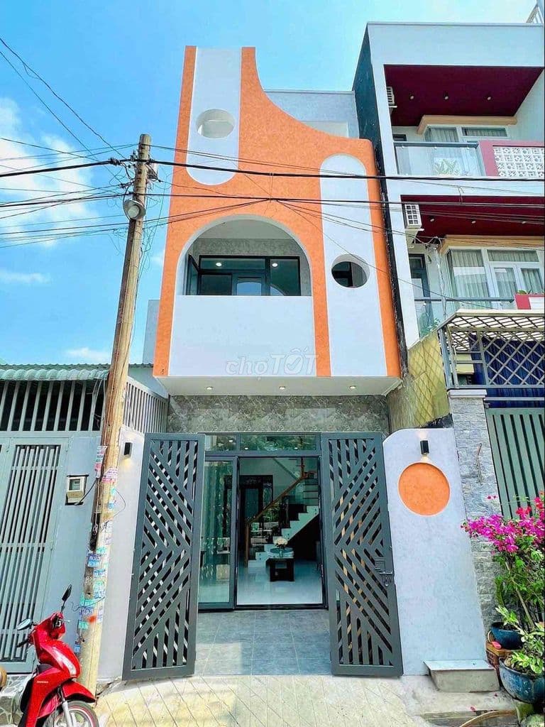 Nhà 1T2L hẻm 47 Trường Lưu, nhà gần chợ Long Trường