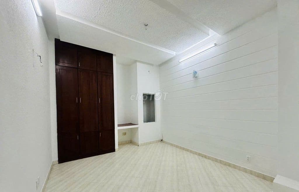 BÁN NHÀ NGAY ĐƯỜNG CỘNG HÒA VỪA MỞ RỘNG THÊNH THANG: 45/22 LÊ VĂN HUÂN - Ảnh 3