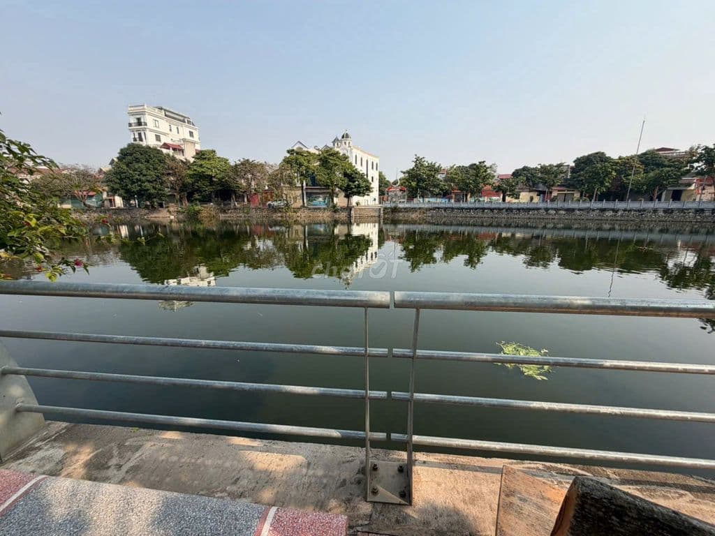 93m2, mặt tiền 5 tại mặt Hồ Võng Ngoại, ô tô tải đỗ cửa, view hồ - Ảnh 2