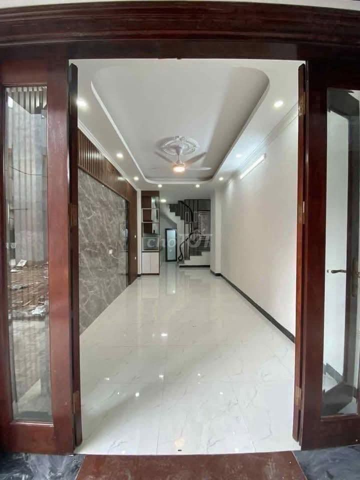 Nhà mới Thạch Bàn 31m 5 tầng 3PN gần Aeon, ô tô đỗ ngày đêm - Ảnh 2