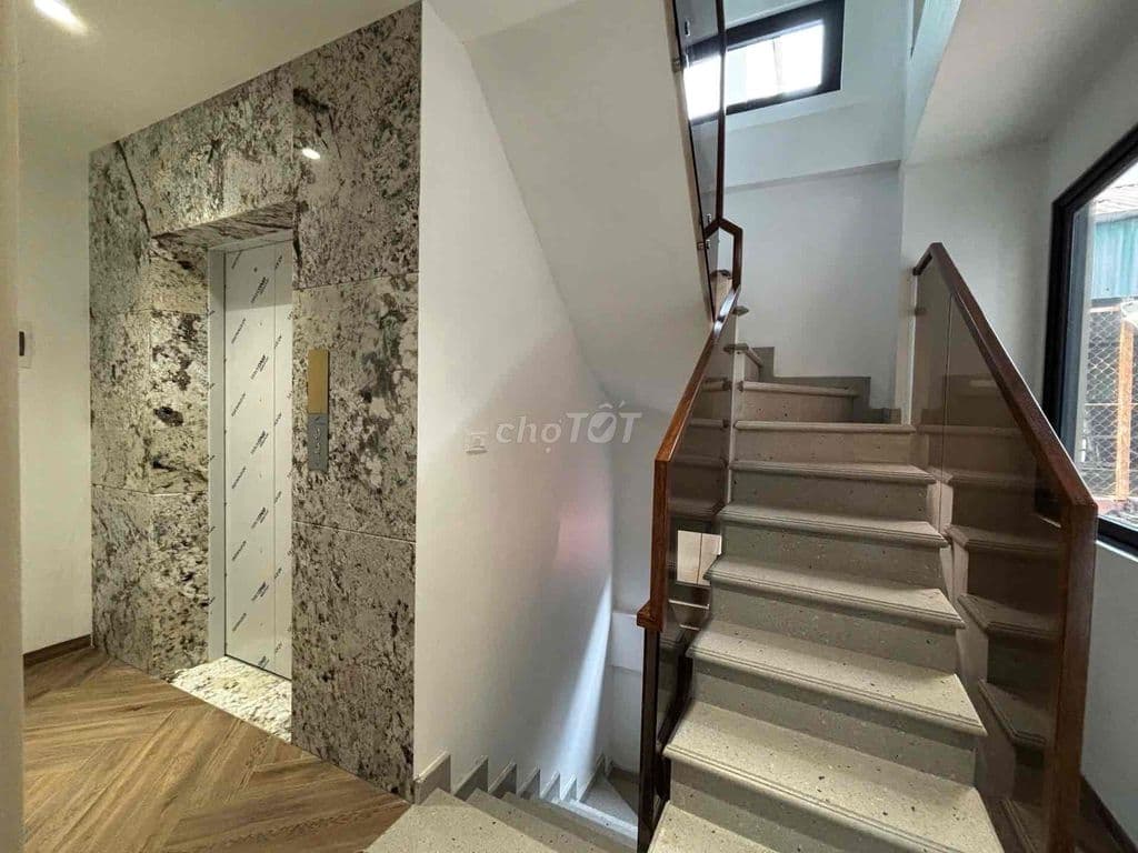 BÁN NHÀ LÒ ĐÚC – 1 NHÀ RA PHỐ – 6 TẦNG THANG MÁY – FULL NỘI THẤT – LÔ - Ảnh 3