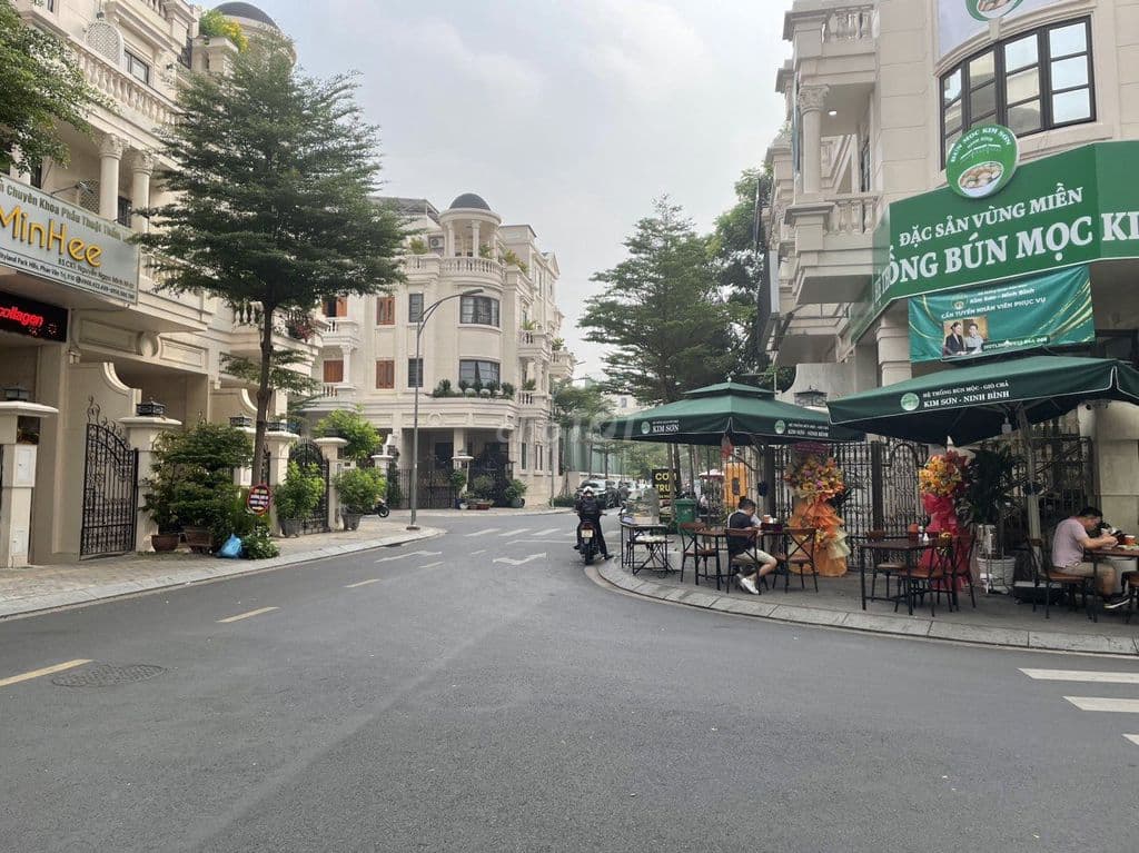 Cần bán căn shophouse vị trí đẹp giá 5ty5 khu Cityland Gò Vấp