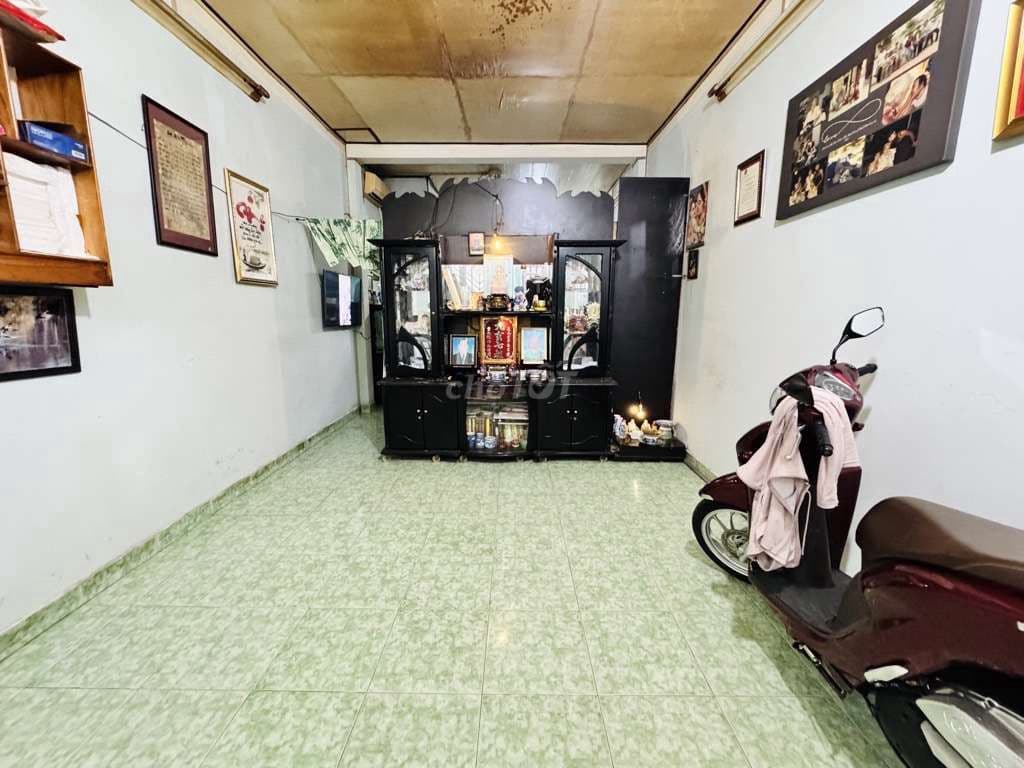 Nhà C4, 48m2, Hẻm thông,SHR,A4, SátMT, nhỉnh 5t TL