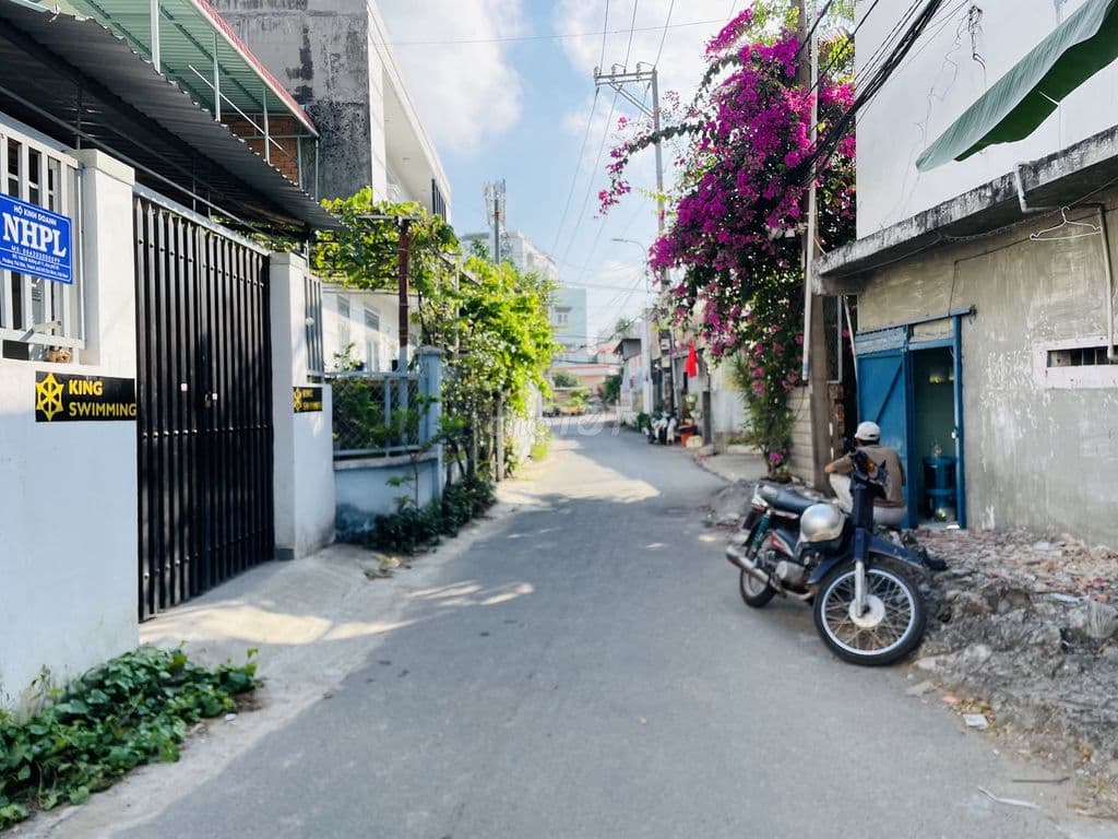 P. Trường Thọ , gần ga metro, HXH cách 50m, 2T 69.6m2, HC chỉ 4.2 tỷ.