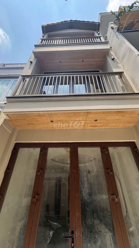 Bán nhà mới đẹp Q3, hẻm 4m Nguyễn Đình Chiểu, 32m², 3 lầu, 8.6 tỷ TL.
