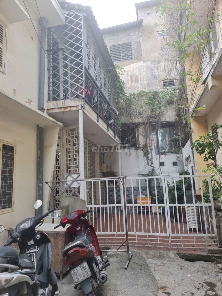 7,5 Tỷ 50m2 ngang 5,6m HXH Cách Chợ Bà Chiểu 120m - Ảnh 2