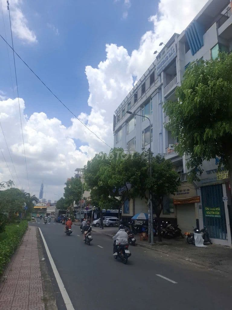 Bán siêu phẩm mặt tiền Phan Xích Long – hầm 5 tầng thang máy - Ảnh 2