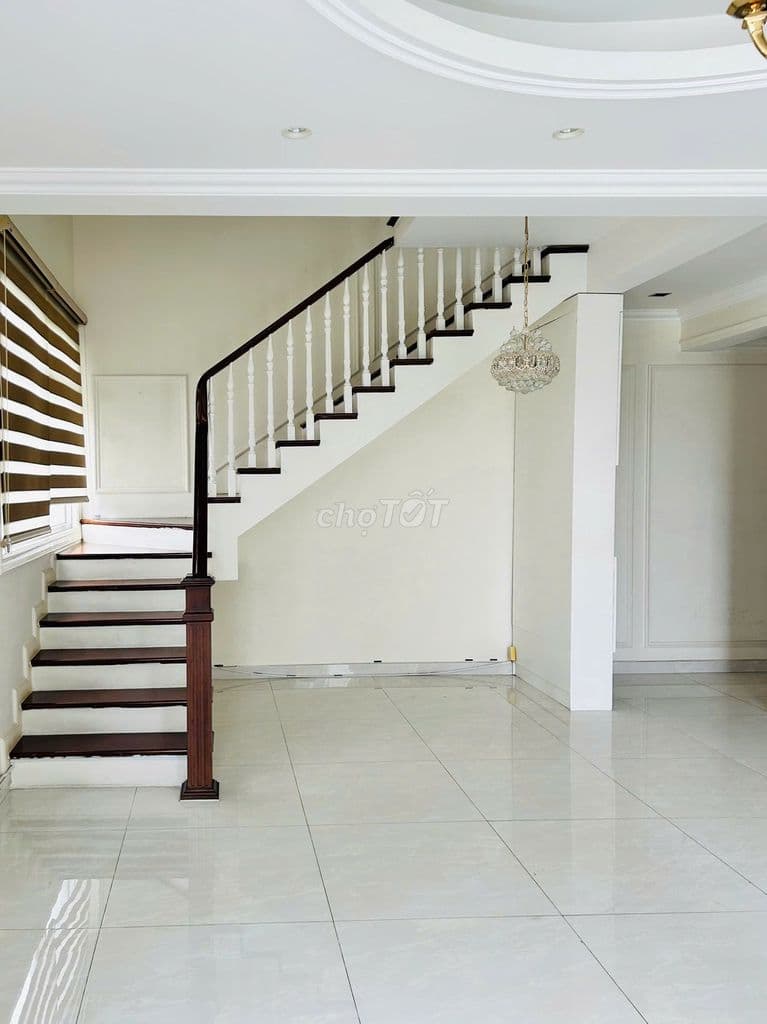 Siêu phẩm bán căn Penthouse diện tích khủng giá siêu tốt