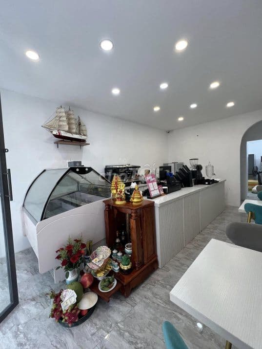 Căn góc 2 MT Trần Hưng Đạo, Q.1 . DT 4,5x13m, 3 lầu, HĐT cao.Giá 15,2 - Ảnh 2