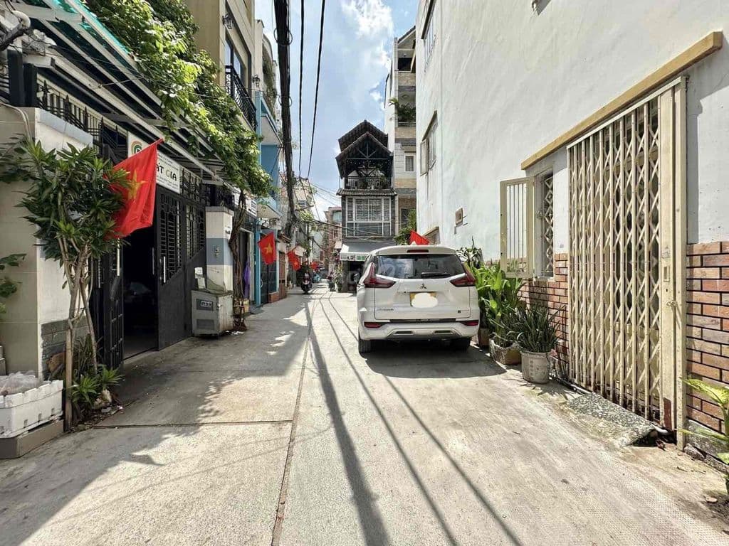 HẺM Ô TÔ 7 CHỖ - NGUYỄN VĂN ĐẬU BÌNH THẠNH - 2 TẦNG NỞ HẬU - VIEW CÔNG